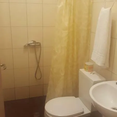 In An Old House فندق مبيت وإفطار تريسكافيتس